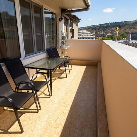 Big Terrace Apartment On Liberty Square ティビリシ エクステリア 写真