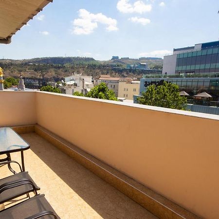 Big Terrace Apartment On Liberty Square ティビリシ エクステリア 写真